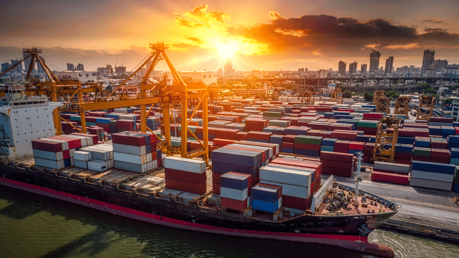 Havn med maritime logistikflows